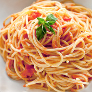 Espaguetis con salsa mixta